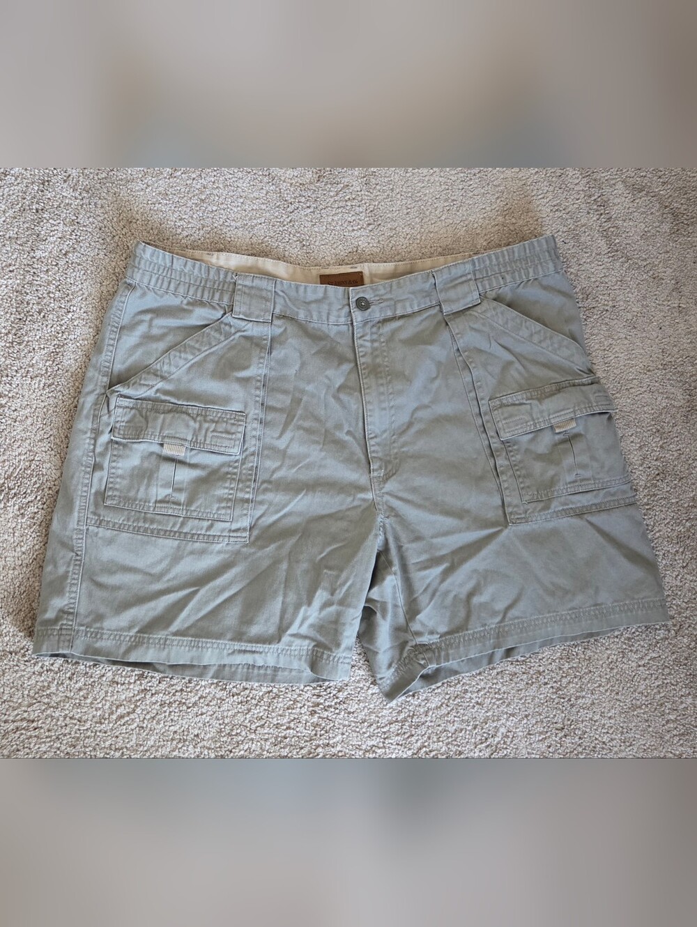 St. John's Bay Vintage Light Gray Cargo Shorts Men's 42